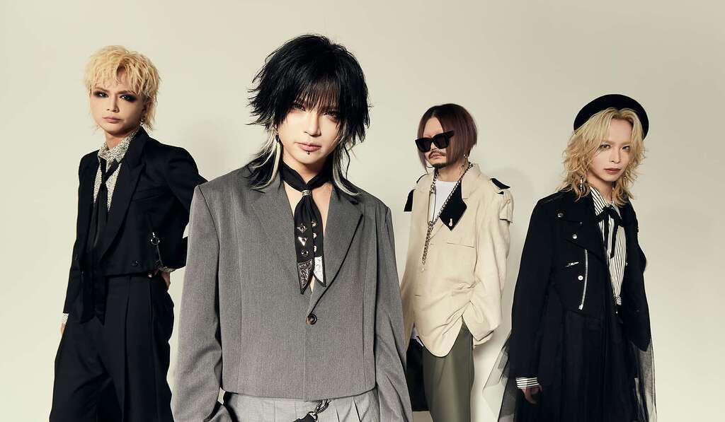 Amazon.co.jp: yourself:ATTITUDE（初回限定盤）: ミュージック