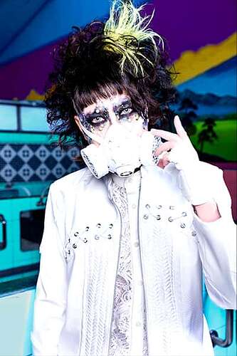 Dr. Chamu (チャム)