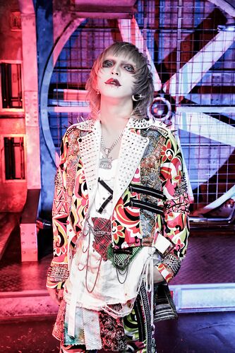 Vo. KOUKI a.k.a. KING (コウキa.k.a. KING)