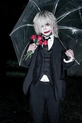 Dr. Shikina (色梛)