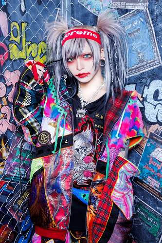Vo. KOUKI a.k.a. KING (コウキa.k.a. KING)