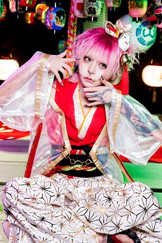 Vo. Naki (亡)