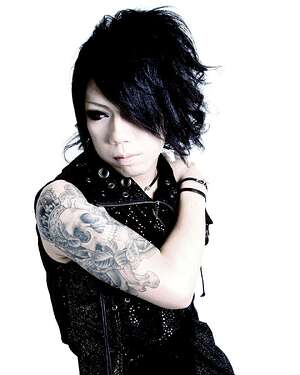 Dr. Kou (爻) 2