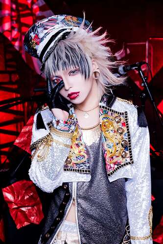 Vo. KOUKI a.k.a. KING (コウキa.k.a. KING)